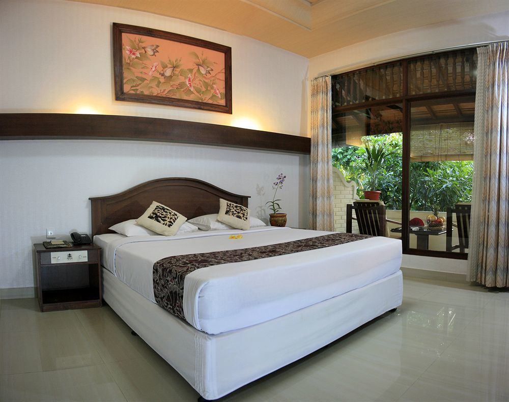 The Taman Ayu Hotel เกอโรโบกัน ภายนอก รูปภาพ